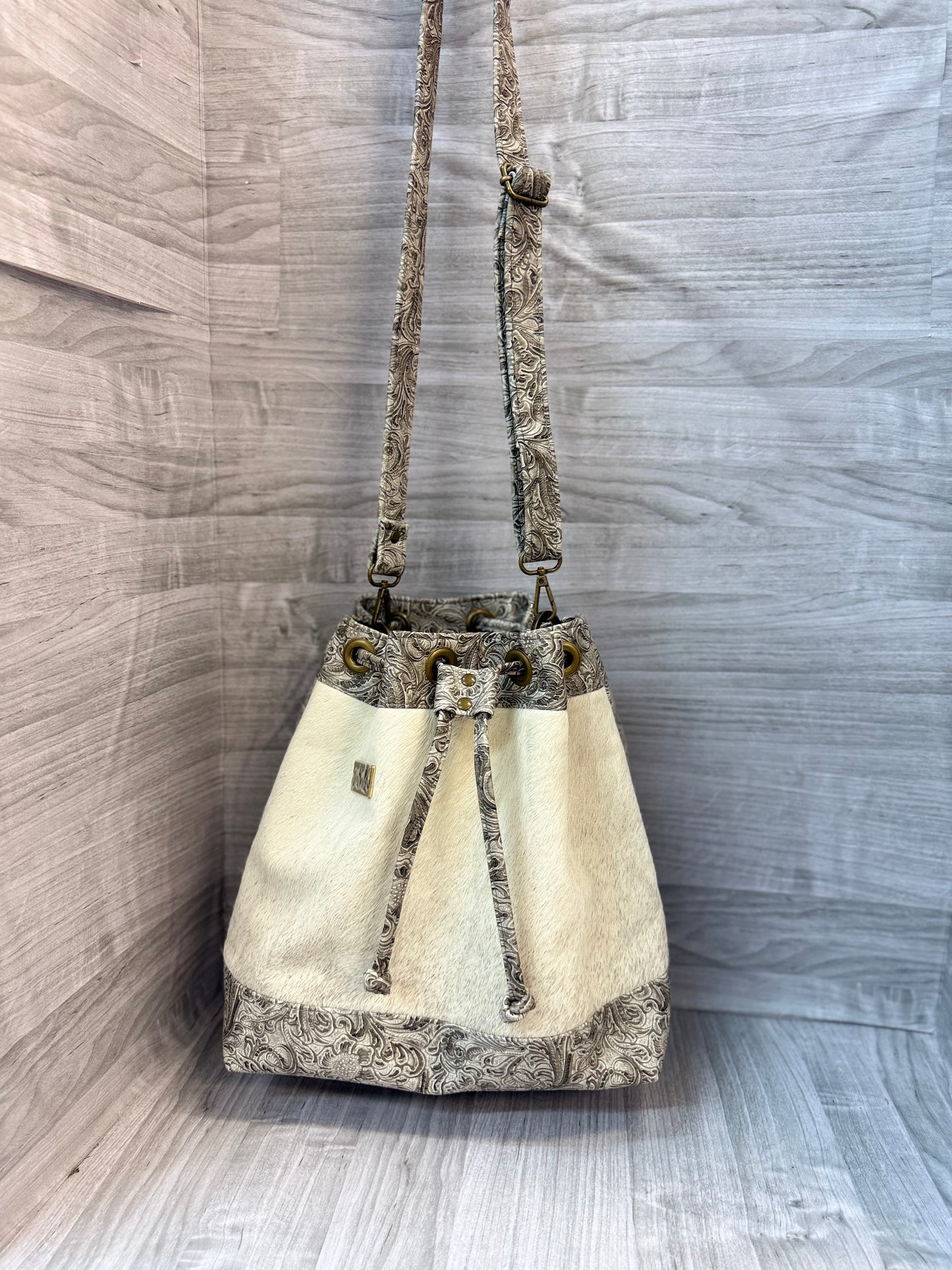 Bucket Bag crossbody